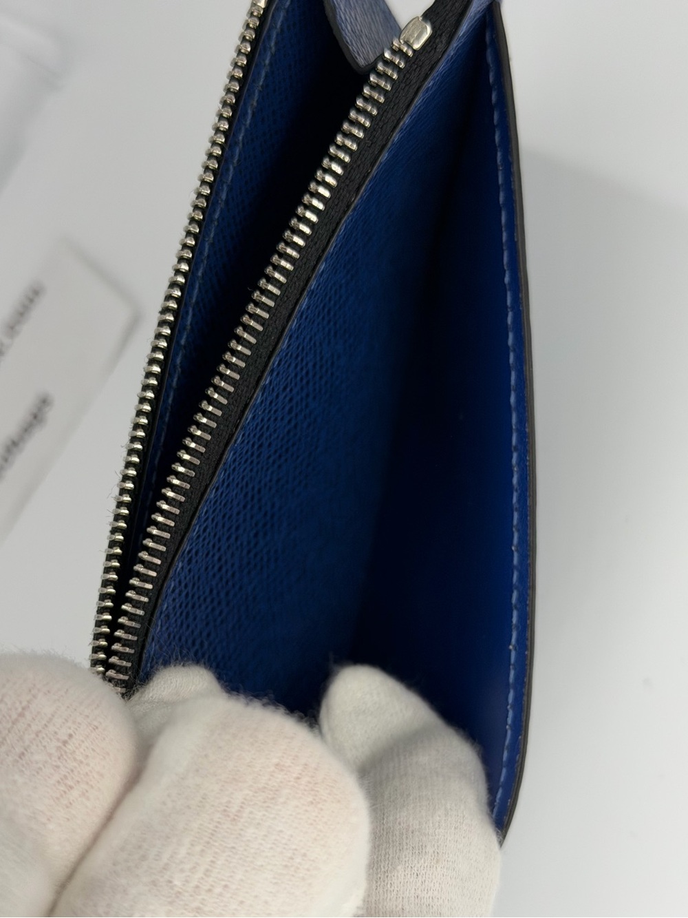 Louis Vuitton Taigarama Blue Monogram Coin Card Holder Excellent Condtion w/COA - Picture 8 of 11